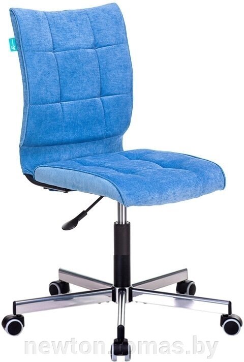 Кресло Бюрократ CH-330M/VELV86 голубой от компании Интернет-магазин Newton - фото 1