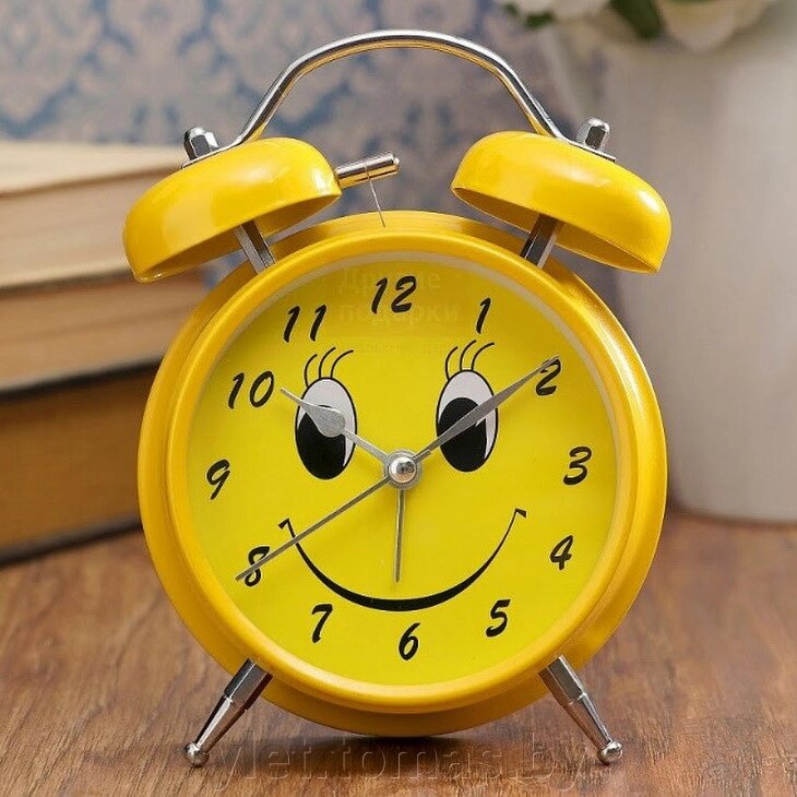 Часы будильник Веселый смайл желтый D-9 см Желтый от компании Интернет-магазин Ylet - фото 1