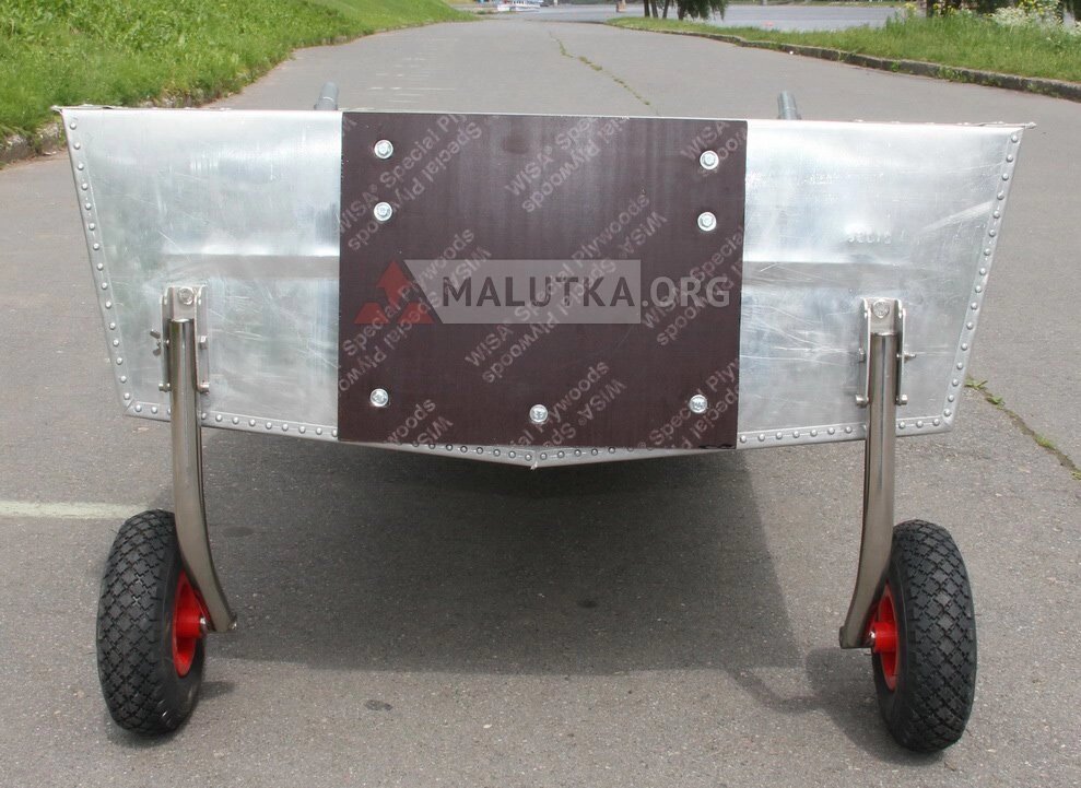 Алюминиевая лодка Малютка-Н 3.1 м, с транцем и колесами от компании Интернет-магазин «Vlodke» - фото 1