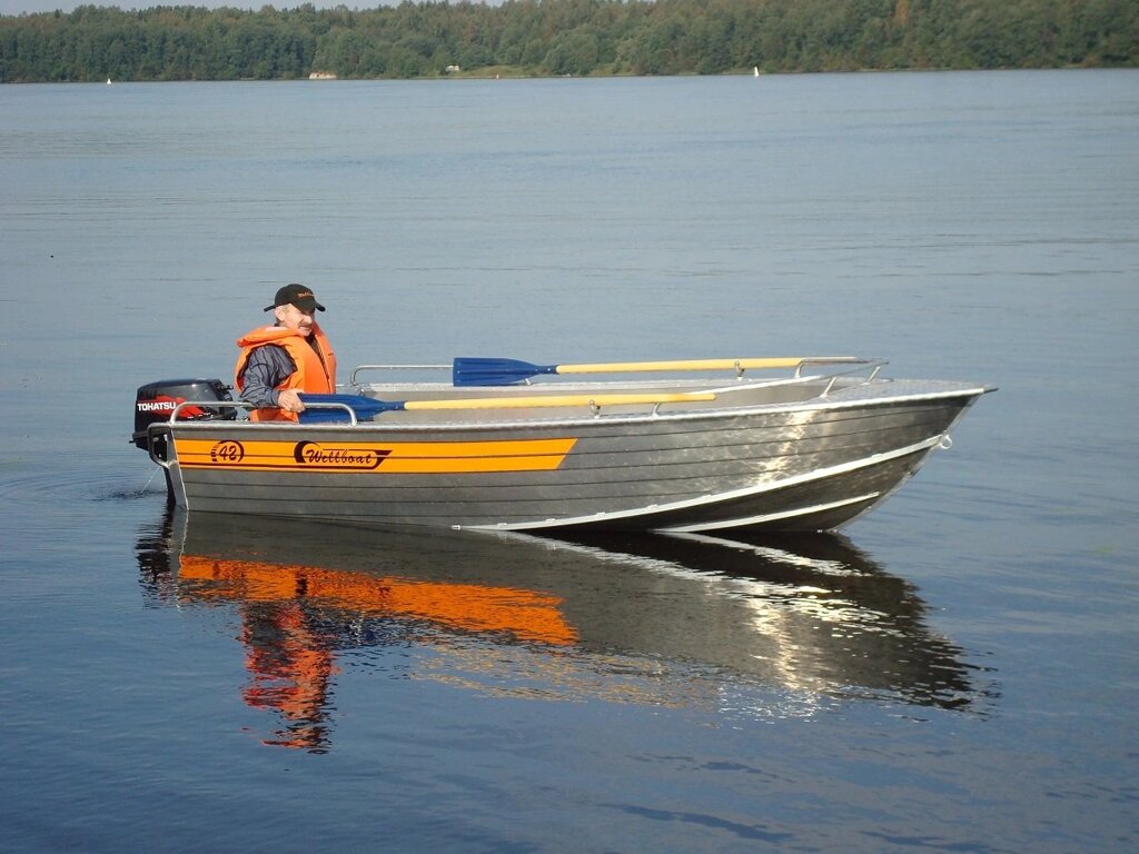 Алюминиевая лодка Wellboat-42 румпель от компании Интернет-магазин «Vlodke» - фото 1