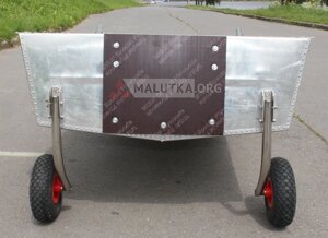 Алюминиевая лодка Малютка-Н 3.1 м, с транцем и колесами