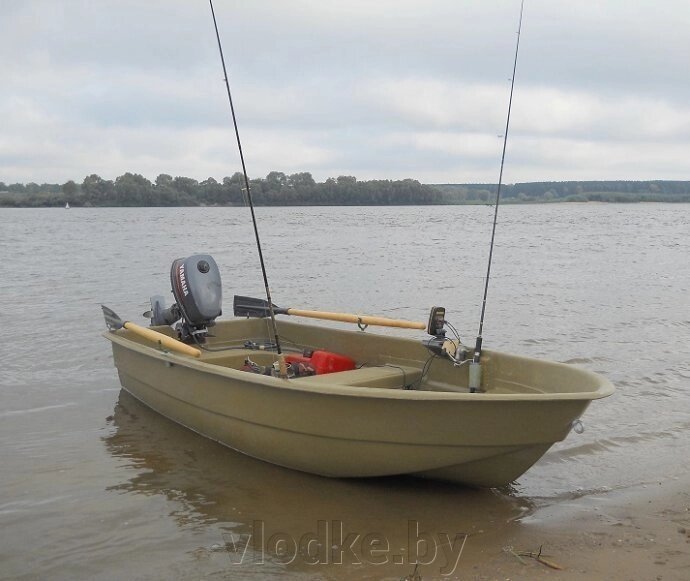 Стеклопластиковая лодка Стелс 315 с рундуком - акции