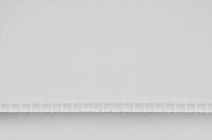 Поликарбонат сотовый Сэлмакс Групп Мастер белый (опал) 6000*2100*10 мм, 0,96 кг/м2