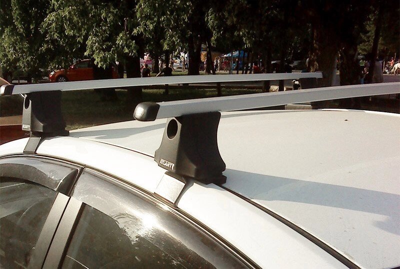 Багажник Атлант для Kia Rio 2000-2005 (прямоугольная дуга) от компании ООО «ПЛАРК ТРЭЙД» - фото 1