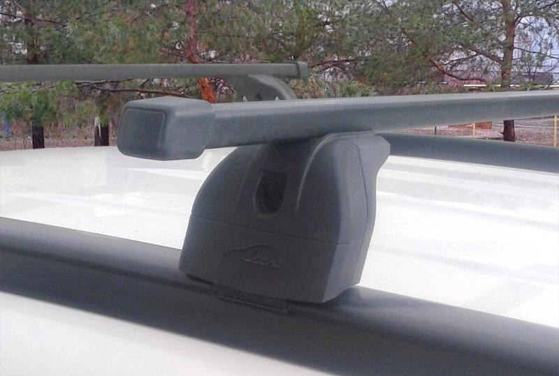 Багажник LUX для Hyunday Santa Fe III (на интегрированные рейлинги) 2012-...   (прямоугольая дуга) от компании ООО «ПЛАРК ТРЭЙД» - фото 1