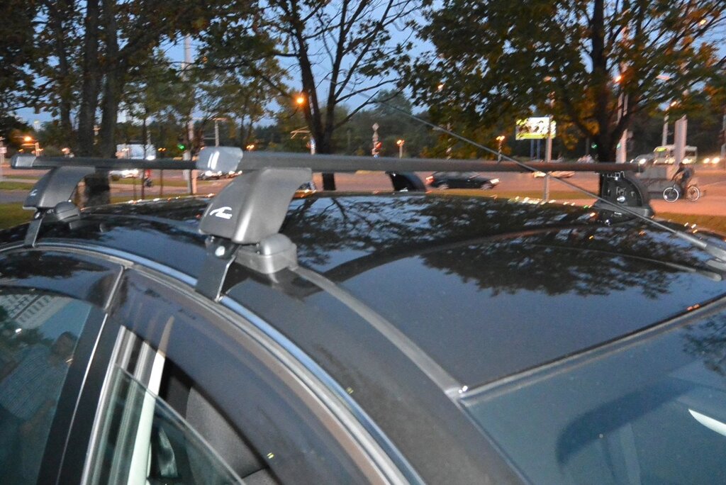 Багажник LUX для Nissan Almera III, 2012-...  (прямоугольая дуга) от компании ООО «ПЛАРК ТРЭЙД» - фото 1