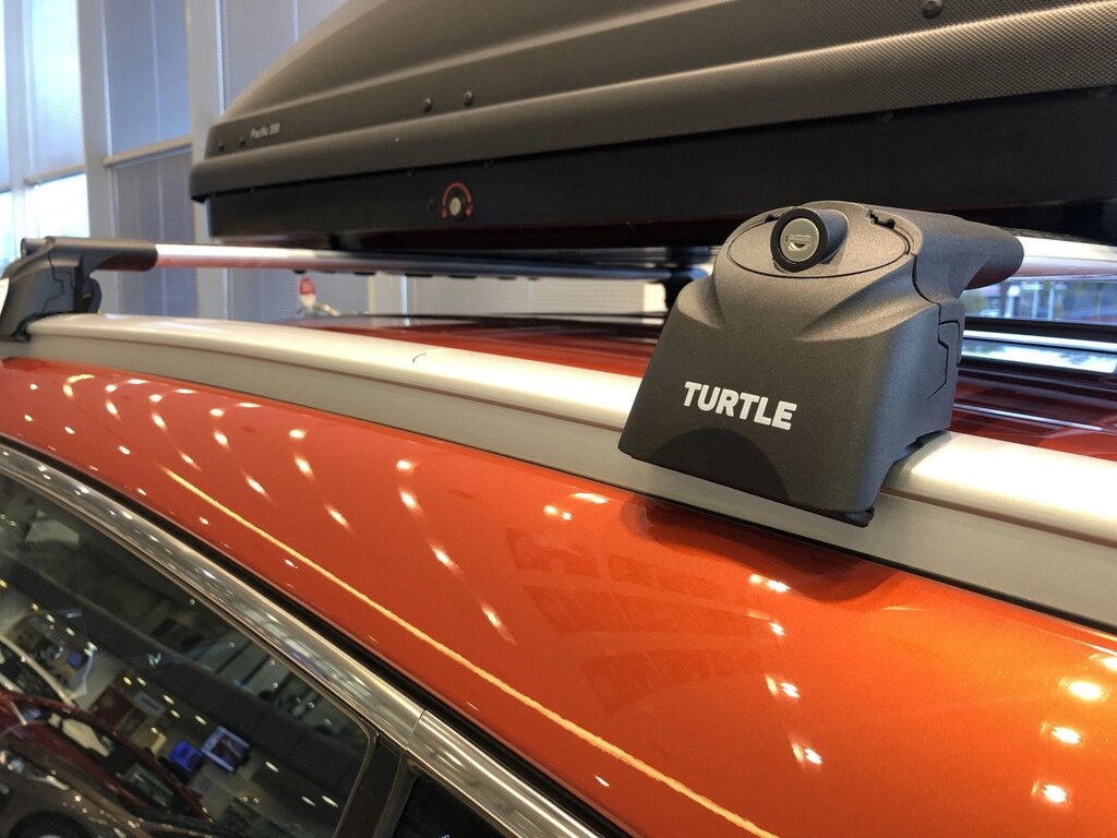 Багажник Turtle Air 2 черные  для Hyundai Tucson 2015г - (интегрированные рейлинги) от компании ООО «ПЛАРК ТРЭЙД» - фото 1