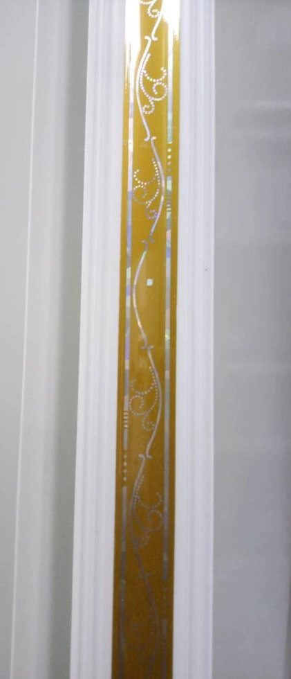 Плинтус потолочный с рисунком Золото от компании ООО "ВойЯрг" - фото 1