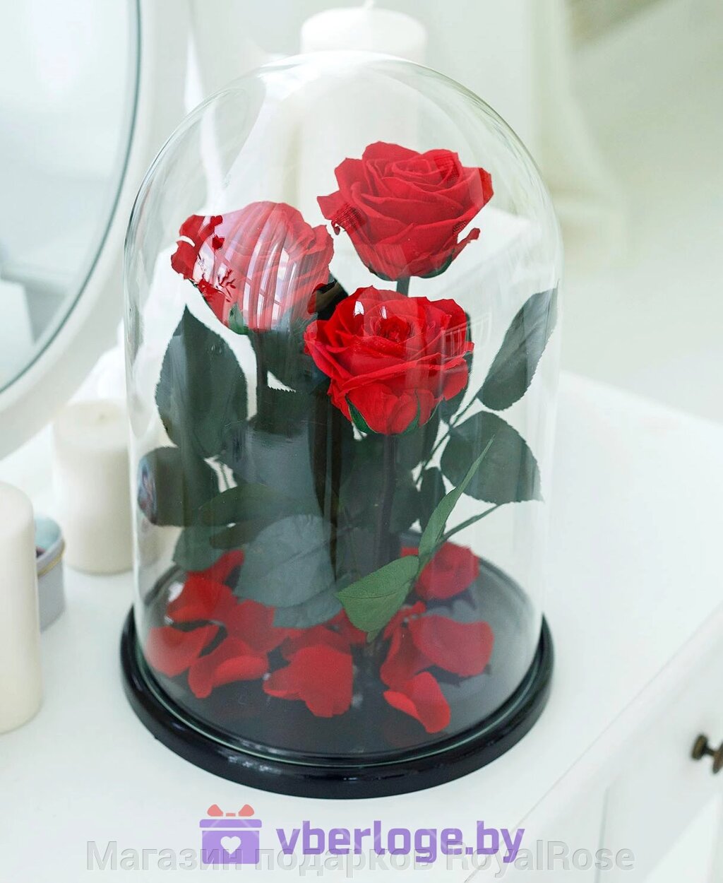 Композиция из трех роз в колбе Red Romantic Premium от компании Магазин подарков RoyalRose - фото 1
