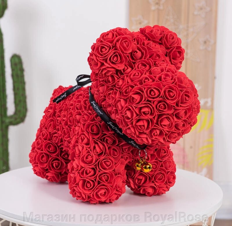 Красная собачка из роз 35 см от компании Магазин подарков RoyalRose - фото 1