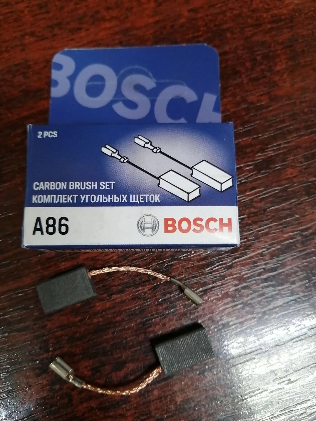 Щетки угольные 5*8*14 мм, аналог bosch A86 (1607014145)  провод, клемма мама, в комплекте 2 шт. от компании ИП Сацук В. И. - фото 1