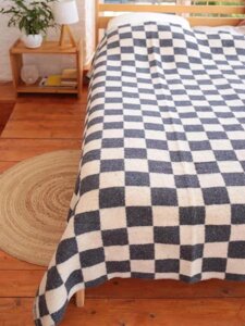 Одеяло полушерстяное полуторное байковое в клетку советское армейское покрывало на кровать плед 140x205