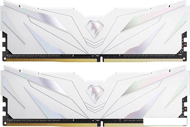 Оперативная память Netac Shadow II White 2x8ГБ DDR4 3600 МГц NTSWD4P36DP-16W от компании 2255 by - онлайн гипермаркет - фото 1