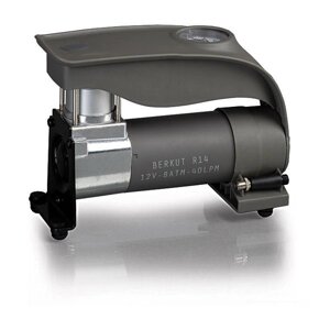 Автомобильный компрессор насос для накачки шин Berkut R14 электрический от прикуривателя 12 вольт с фонарем