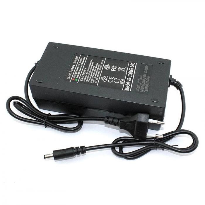 Зарядное устройство для электросамоката Vbparts 12.60V 3.0A 100163 от компании 2255 by - онлайн гипермаркет - фото 1