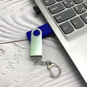 USB накопитель с брелком (флешка) Twist , 32 Гб Синяя