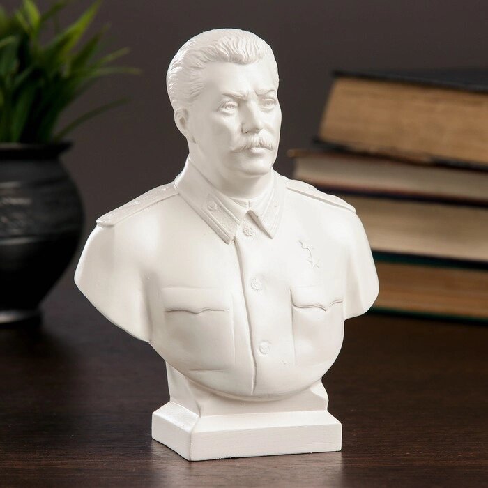 Бюст Сталин большой белый 7х12х16см от компании Интернет-гипермаркет «MOLL» - фото 1