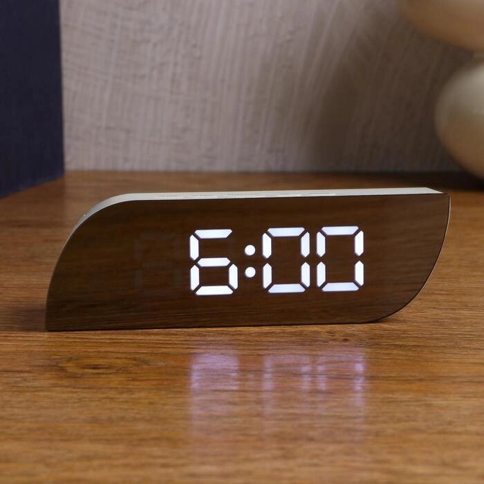Часы-будильник электронные с календарём и термометром, 3 ААА, от USB, 15х3.5х5 см от компании Интернет-гипермаркет «MOLL» - фото 1