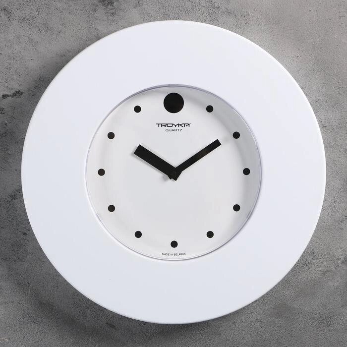 Часы настенные круглые "Классика. Точки", d=37,5 см, белые от компании Интернет-гипермаркет «MOLL» - фото 1