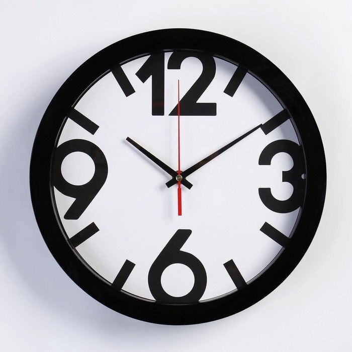 Часы настенные, серия: Классика, "Классика", чёрный обод, 4 большие цифры, 28х28  см, микс от компании Интернет-гипермаркет «MOLL» - фото 1