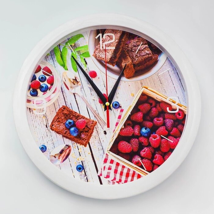 Часы настенные, серия: Кухня, "Ягодный завтрак", плавный ход, d=28 см от компании Интернет-гипермаркет «MOLL» - фото 1