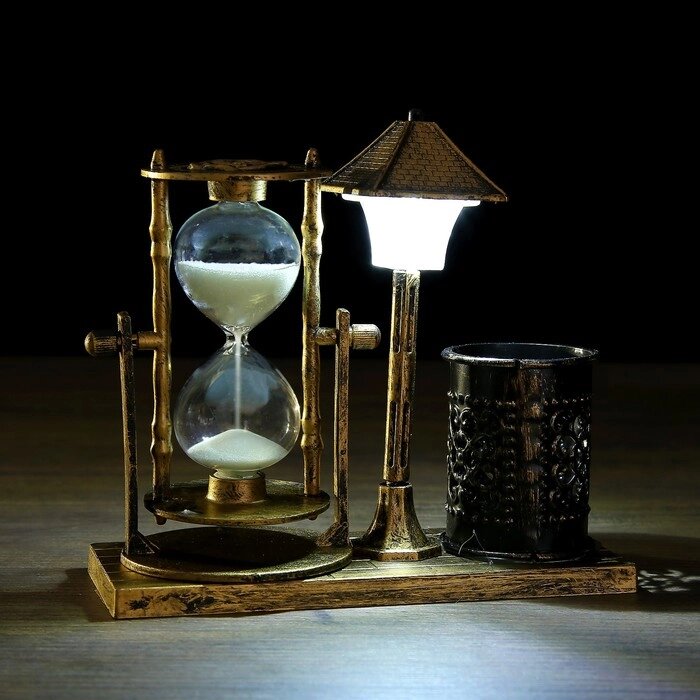 Часы песочные "Уличный фонарик" с подсветкой и карандашницей, 6.5х15.5х14.5 см, микс от компании Интернет-гипермаркет «MOLL» - фото 1