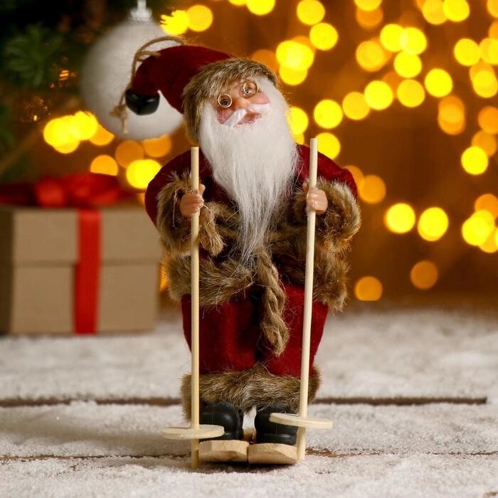 Дед Мороз "На лыжах" в бордовом костюме 17 см от компании Интернет-гипермаркет «MOLL» - фото 1