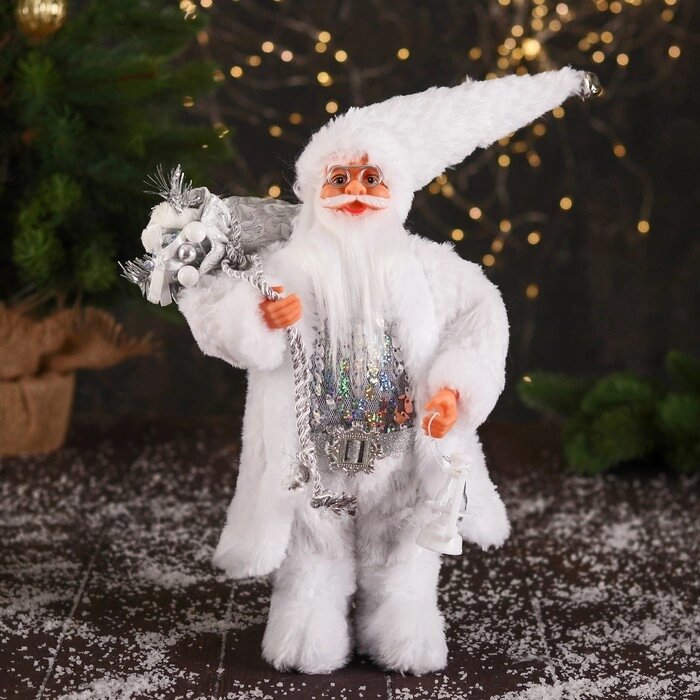 Дед Мороз "В кафтане с пайетками и с фонариком" 30 см, серебристо-белый от компании Интернет-гипермаркет «MOLL» - фото 1