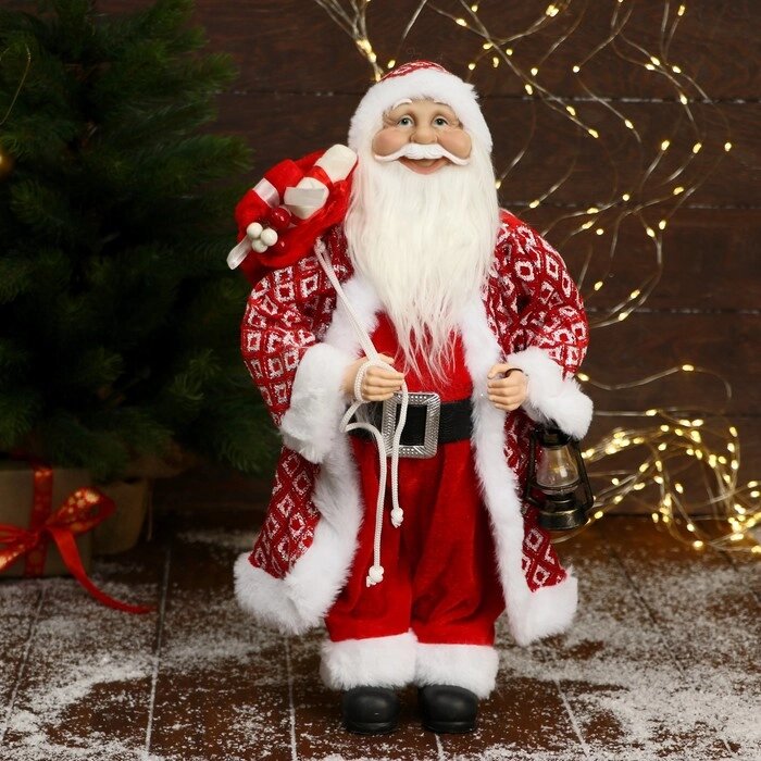 Дед Мороз "В колпачке и шубе ромбик, с фонариком и подарками" 23х45 см от компании Интернет-гипермаркет «MOLL» - фото 1