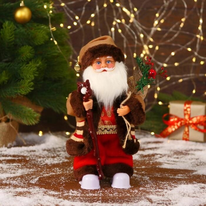 Дед Мороз "В коричневой шубке, с посохом" двигается, 11х30 см от компании Интернет-гипермаркет «MOLL» - фото 1