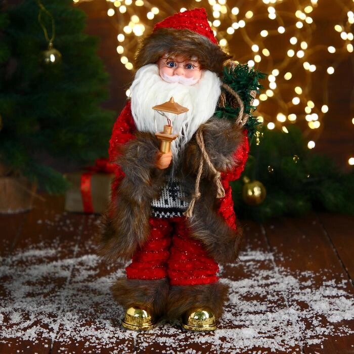 Дед Мороз "В свитере и шубке с коричневым мехом" двигается, фонарь светится, 15х35 см от компании Интернет-гипермаркет «MOLL» - фото 1
