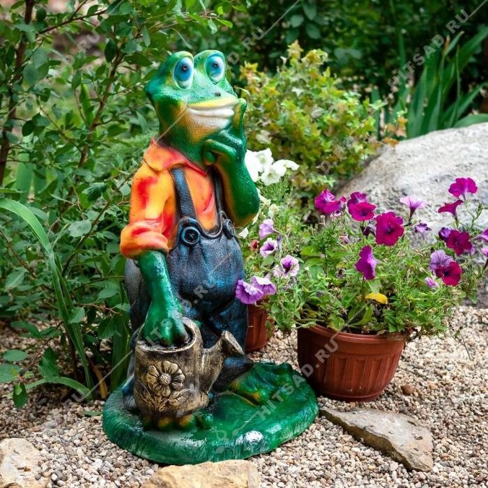 Декоративная фигура для сада Лягушка с лейкой от компании Интернет-гипермаркет «MOLL» - фото 1