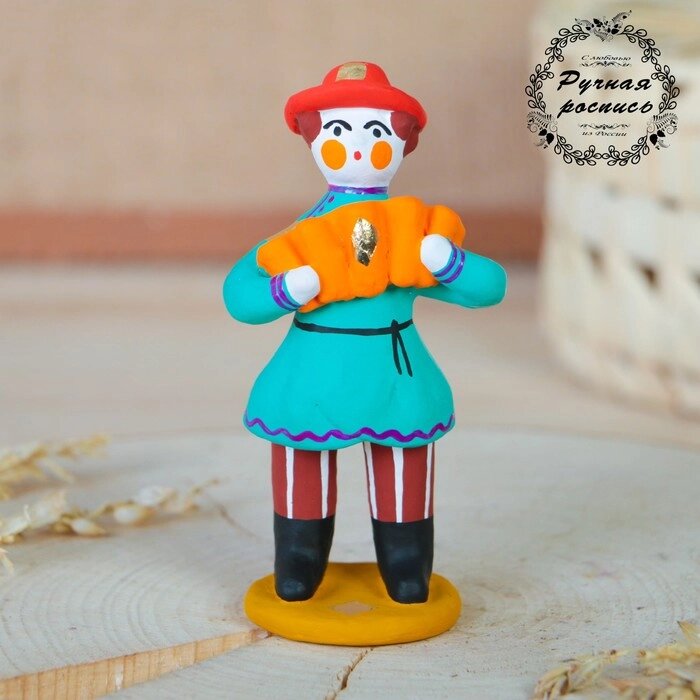 Дымковская игрушка "Мужик стоячий с гармошкой" от компании Интернет-гипермаркет «MOLL» - фото 1