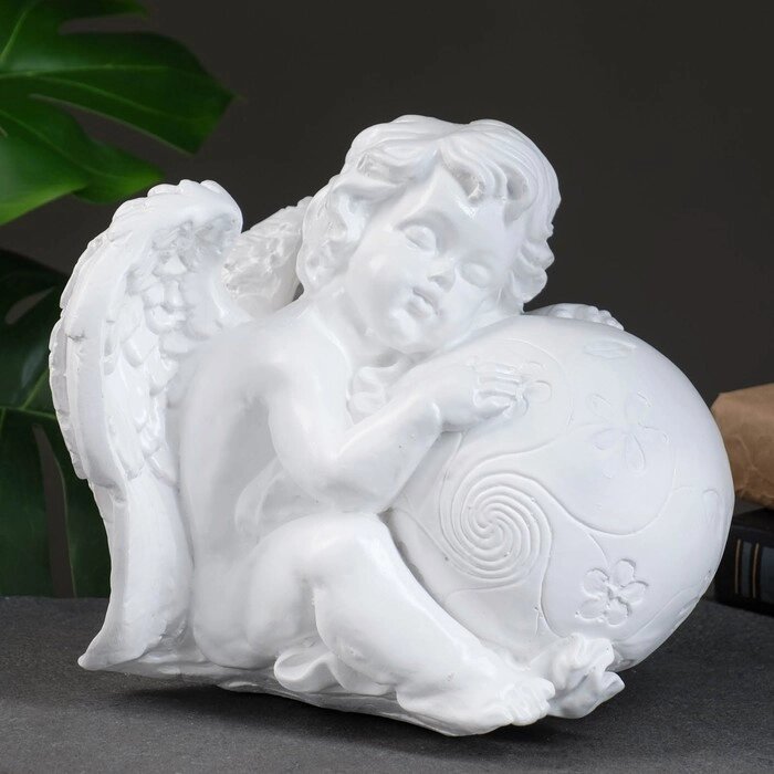 Фигура "Ангел с шаром" белый 25х17х22см от компании Интернет-гипермаркет «MOLL» - фото 1