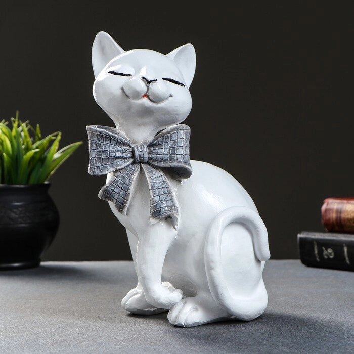 Фигура "Кот с бантом сидит" белый, 23х15см от компании Интернет-гипермаркет «MOLL» - фото 1