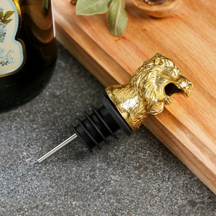 Фигурная крышка для бутылки "Лев" золото, 10х3см от компании Интернет-гипермаркет «MOLL» - фото 1