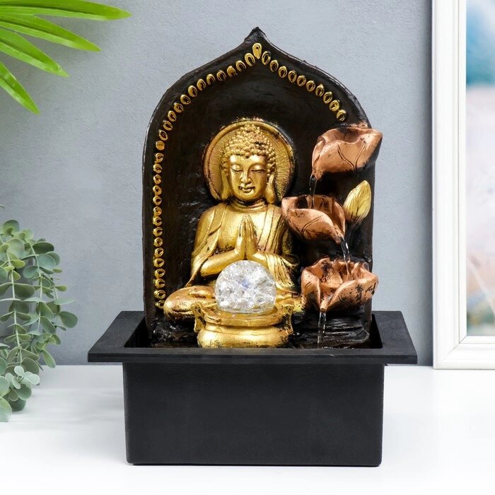 Фонтан настольный от сети "Верховный Будда у фонтана" золото 35х25х20 см от компании Интернет-гипермаркет «MOLL» - фото 1