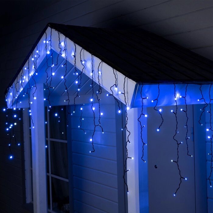 Гирлянда "Бахрома" 4 х 0.6 м , IP44, тёмная нить, 180 LED, свечение синее, мерцание белым, 220 В от компании Интернет-гипермаркет «MOLL» - фото 1