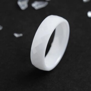 Кольцо керамика "Минимал" огранка ромб, 6мм, цвет белый, 20 размер