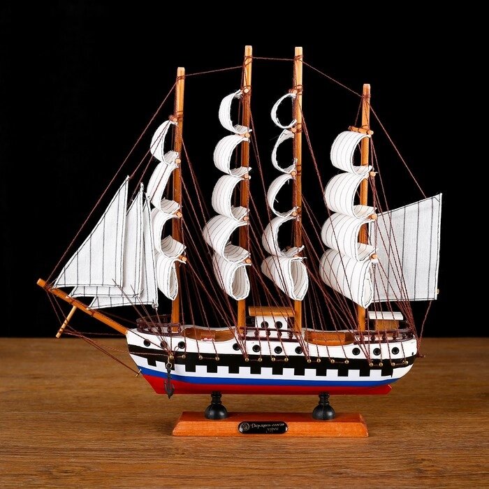 Корабль сувенирный средний "Победа", борта триколор, паруса белые, 32 х 32,5 х 7 см от компании Интернет-гипермаркет «MOLL» - фото 1