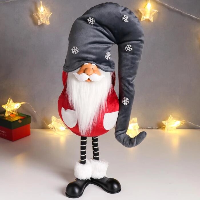 Кукла интерьерная "Дед Мороз в бордовом кафтане, в сером колпаке со снежинками" 42х13х18 см   626011 от компании Интернет-гипермаркет «MOLL» - фото 1