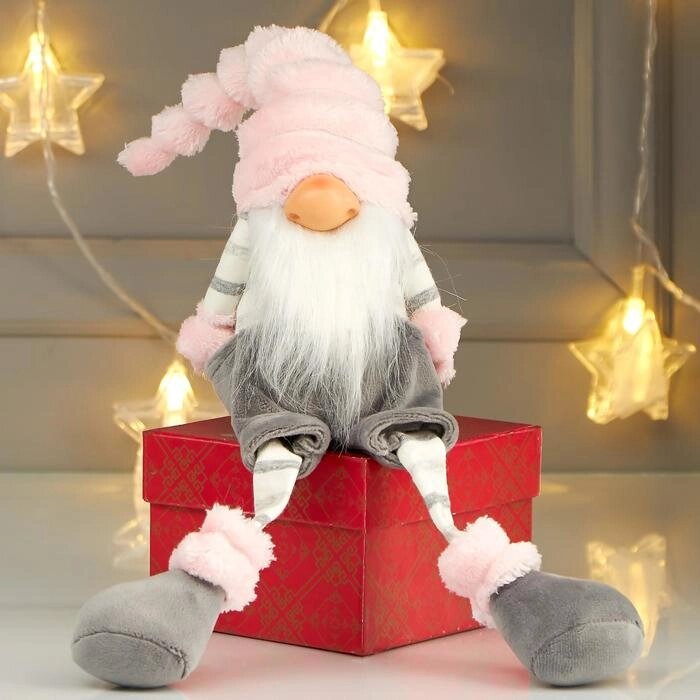 Кукла интерьерная "Дедушка в сером комбинезоне и розовом колпаке" 39х17х11 см от компании Интернет-гипермаркет «MOLL» - фото 1