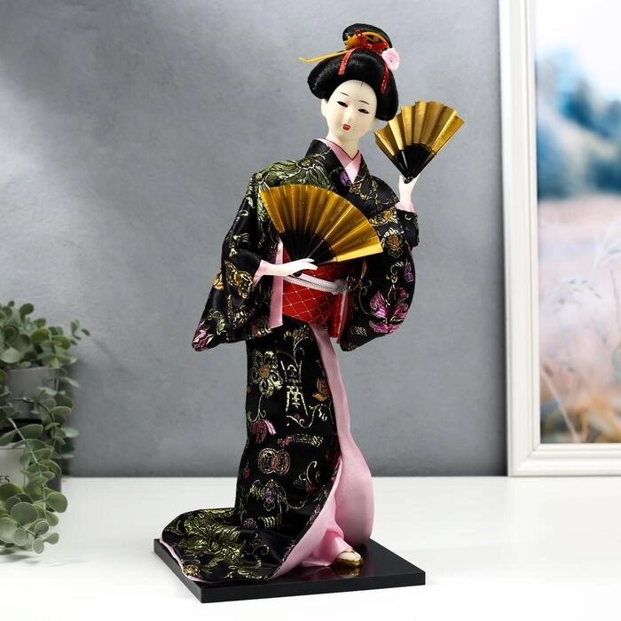 Кукла коллекционная "Гейша в черно-золотом кимоно с веерами" от компании Интернет-гипермаркет «MOLL» - фото 1