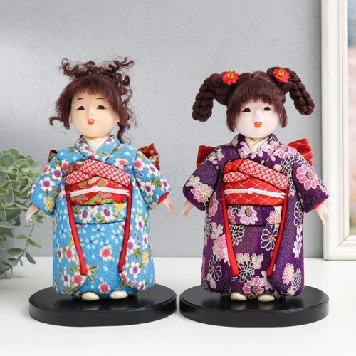 Кукла коллекционная "Маленькая китаянка в красивом кимоно" МИКС 12,5х15х24,5 см