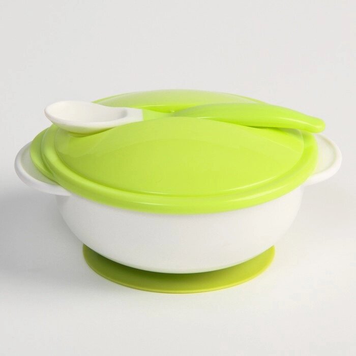 Набор для кормления: миска на присоске с крышкой, ложка, цвет белый/зеленый от компании Интернет-гипермаркет «MOLL» - фото 1