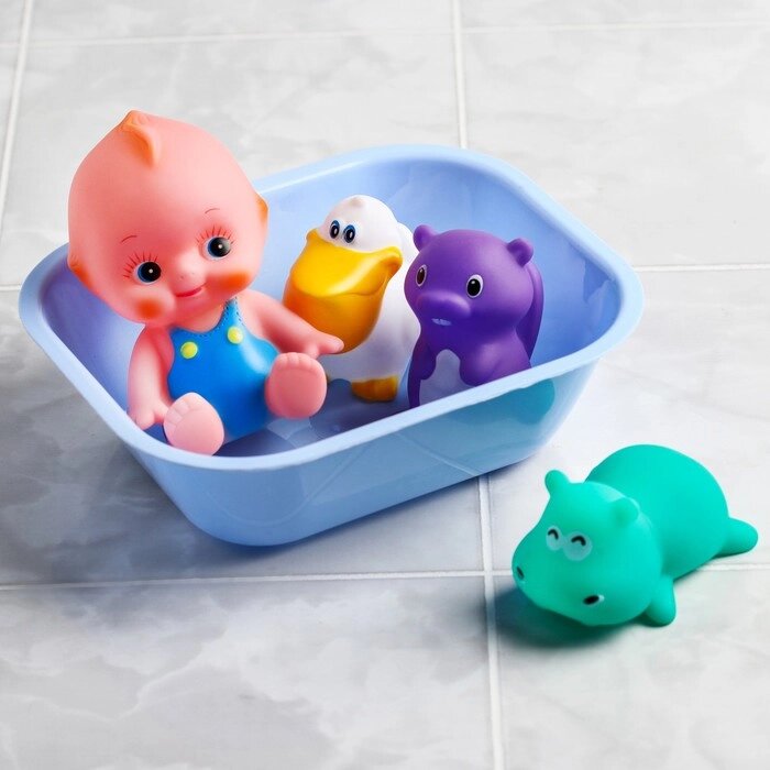 Набор игрушек для игры в ванной "Пупс +3 игрушки в ванне" от компании Интернет-гипермаркет «MOLL» - фото 1