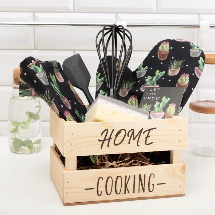 Набор подарочный Home cooking: полотенце, варежка-прихватка, кухонная лопатка, венчик, губка от компании Интернет-гипермаркет «MOLL» - фото 1