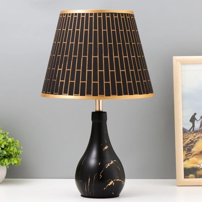 Настольная лампа "Алмедия" Е27 40Вт черный 25х25х43 см от компании Интернет-гипермаркет «MOLL» - фото 1