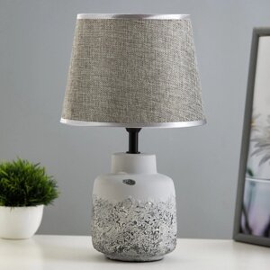 Настольная лампа "Анфия" Е14 40Вт бело-серый 20х20х33 см