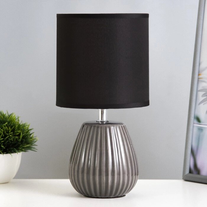 Настольная лампа "Арнелла" Е14 40Вт чёрный 14х14х28 см от компании Интернет-гипермаркет «MOLL» - фото 1